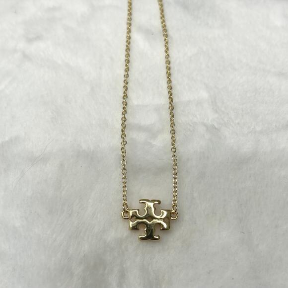 NWT Tory Burch Kira Pendant Necklace In Tory Gold 16” - Picture 2 of 6